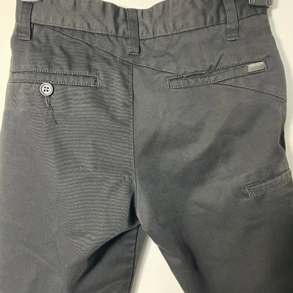 Volcom Corpo Class Black Slim Chino‎ Shorts Skateboarding Boys 23/10